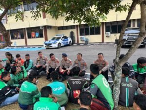 HUT Lalu Lintas ke-71, Polres Lubuk Linggau Sarapan Bersama Komunitas Ojol dan Ojek Pangkalan