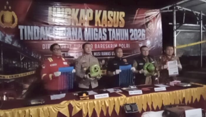 Bareskrim Polri Bongkar Dua Lokasi Pengolahan Migas Ilegal di Muratara, Puluhan Ribu Liter BB Disita