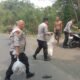 Tumpahan Solar Picu Dua Motor Terjatuh di Lubuk Linggau, Polisi Sigap Tolong Tiga Korban